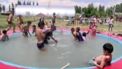 Мигранттар Сузакка сейил бак курду