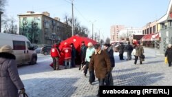 Дарогай на базар можна абагрэцца