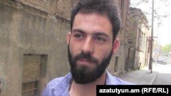 Член арт-группы «Контрудар» Артак Геворкян 