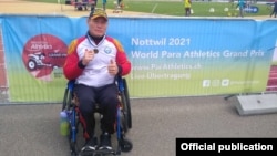 Арстанбек Базаркулов коло байгеси менен. Швейцария, Ноттвиль шаары. 18-май, 2021-жыл.