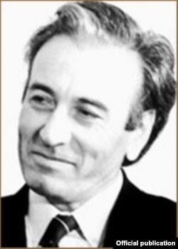 Belli türkmen kino režissýory Hojaguly Narlyýew.