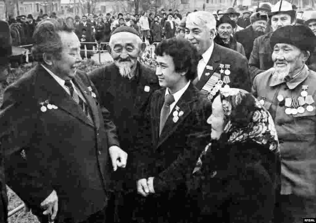 Олимпийскому чемпиону - 60 лет #6