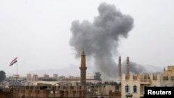 صنعا، پایتخت یمن پس از حمله هوایی ائتلاف نظامی به رهبری عربستان سعودی