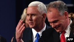 از راست: کین و پنس