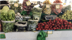 Aşgabatda azyk gymmatlaýar. Tekjede 7 manat bahalanýan sogan 18 manatdan bärde berilmeýär