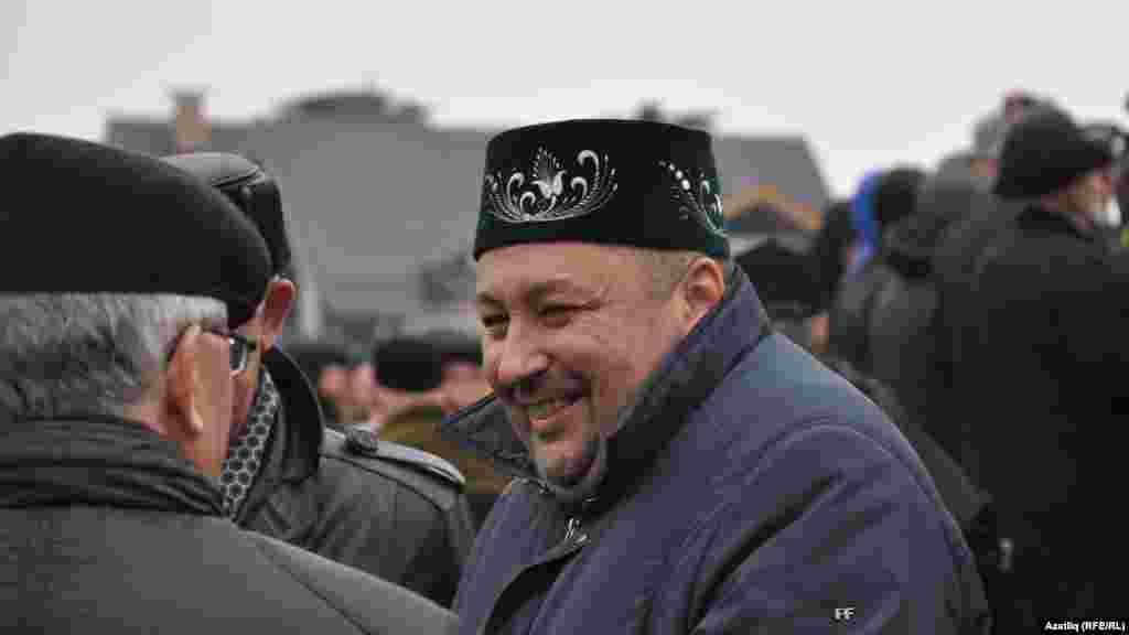 Журналист Искәндәр Сираҗи 