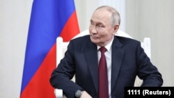 Очільник Росії Володимир Путін на зустрічі з керманичем Білорусі Олександром Лукашенком у Бішкеку, Киргизстан, 26 листопада 2025 року