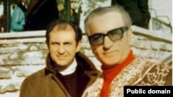 اردشیر زاهدی در کنار محمدرضا شاه پهلوی