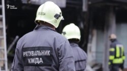 Ліквідація пожежі поблизу станції метро Лівобережна