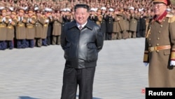 Визит Ким Чен Ына в Минобороны КНДР