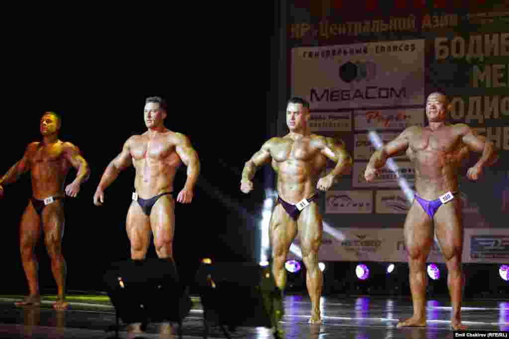 Мелдешке Кыргызстан, Казакстан, Өзбекстан жана Монголиядан 50дөн ашуун кыз-келиндер жана эркектер катышты. Спортчуларга байгелер 10 категорияда ыйгарылды.&nbsp;