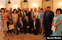 Камчыбек Каримов с представителями диаспоры.