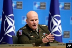 Нинішній головнокомандувач силами НАТО в Європі генерал Крістофер Каволі