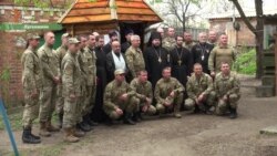 Військовий капелан відмовився від ротації і служить поблизу передової (відео)
