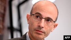 یووال نوح هراری پرآوازه‌ترین چهرۀ دانشگاهی اسرائیلی در اندیشه‌ورزی و تاریخ بشر است