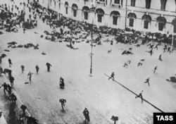 Расстрэл дэманстрацыі ў Петраградзе. Ліпень 1917