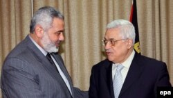 دولت جدید فلسطینی هنوز نتوانسته است خوشبينی کشورهای غربی و پيشرفته را برای پايان دادن به تحريم هايی که عليه آن اجرا می شود جلب کند.