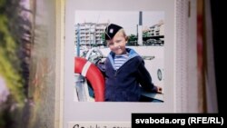 Сашко, онук Алеся Сологуба, у Франції. 2011 рік