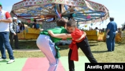 Буа ихатасындагы көрәшчеләр