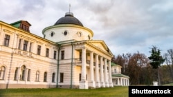 Палац родини Тарновських у Качанівці Чернігівської області (сучасний вигляд)