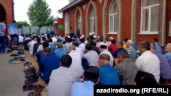 Җәмигъ мәчете ишегалды