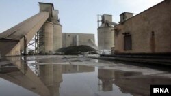 کارخانه سیمان زرند