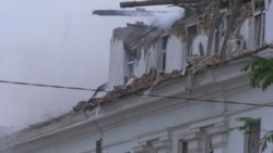 РФ вдарила по центру Дніпра: емоції та свідчення очевидців (відео)