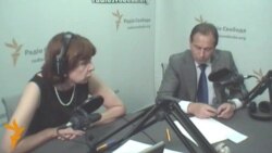 Хто і як може змінювати Конституцію?