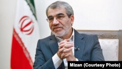 به گفته سخنگوی شورای نگهبان٬ اقلیت‌های دینی می‌توانند در مجلس نماینده داشته باشند٬ اما قانون درباره انتخابات شورای شهر سخنی نگفته است.