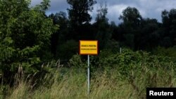 Знак на кордоні білорусько-польському кордоні (ілюстраційне фото)