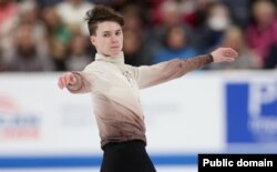 Максим Наумов