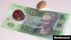 Напередодні національна валюта вперше в 2021 році посилилася до рівня менш як 28 гривень за долар