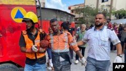 Израилдин аба чабуулунан Хан Юнис шаарындагы оорукана жабыркап, өлгөндөр арасында журналисттер бар экени кабарланды. 25-август, 2025-жыл. 