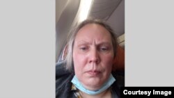 Аксро аз дохили ҳавопаймое, ки ба Ереван парвоз мекунад, Валентина Чупик рӯзи 2-юми октябр ба Радиои Озодӣ фиристод 