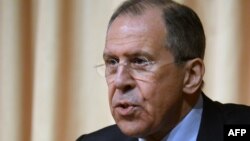 وزیر امور خارجه روسیه عدم پافشاری بر دولت برامده از تجمعات میدان را راه حل خروج از بحران در اوکراین دانست