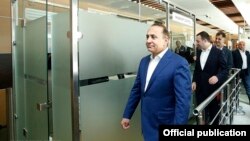 Վարչապետ Հովիկ Աբրահամյան, արխիվ