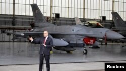 Кароль Навроцкий 31-тактикалык авиабазасында. Польша, 11-сентябрь, 2025-жыл 