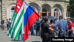 Русское население Абхазии составляет 22 тысячи человек. Есть Координационный совет русских общин. Есть шесть общественных организаций, которые не входят в состав совета