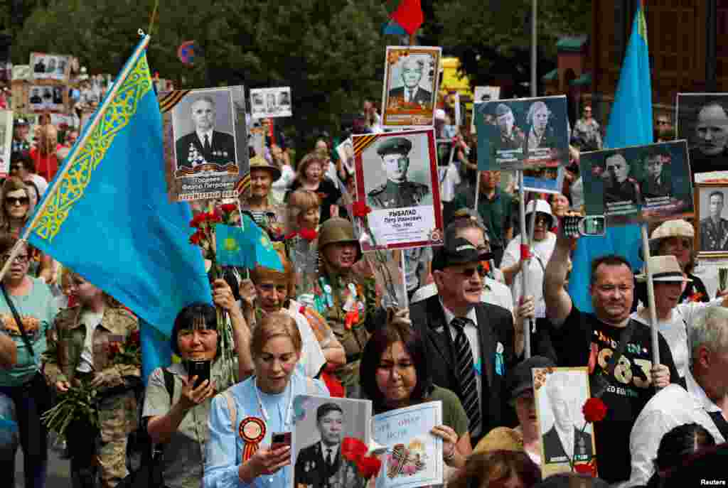 "Батырларға тағзым" щеруінің басында құрмет қарауылының ротасы, әскери үрмелі оркестр мен мемлекеттік ту ұстаған жастар жүрді. Соғысқа қатысқан жақындарының суретін алып жүрген шерушілер "Ура!" деп ұрандатты. Акцияны "Ауғанстан ардагерлер одағы" бірлестігі ұйымдастырған. Ал шараға Алматы әкімдігі рұқсат берген.