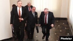 Сопредседатели Минской группы ОБСЕ в Ереване, 21 марта 2013 г. 