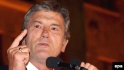 Віктор Ющенко на мітингу в Тбілісі. 12 серпня 2008 р.