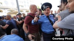 Напад на журналістів під час масових акцій, Київ, 18 травня 2013 року