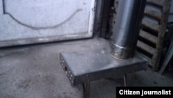 "Ўшликлар орасида “чаён печка” деб аталаётган бу печка уйни газ балон билан бир оз иситишга, бир чойнак чой ёки иккита одамга лойиқ қозон осишга мўлжалланган."