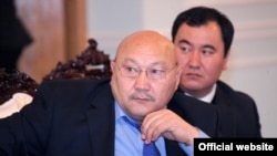 Алымбай Султанов.