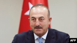 Մեվլութ Չավուշօղլու, արխիվ