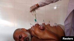 Хижама. Карачи, Пакистан.  10-июнь, 2013-жыл.