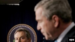 جرج بوش رییس جمهوری آمریکا و تونی بلر نخست وزیر بریتانیا