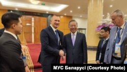 25 кастрычніка, Ханой. Іван Кубракоў і То Лам.