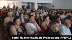 Під час показу документального фільму-розслідування Радіо Свобода авторства Дмитра Джулая «Буча. Яблунська». Буча, 8 червня 2025 року