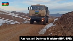 Калбажар районундагы азербайжандык аскердик автоунаа, 25-ноябрь, 2020-жыл. Булак: Азербайжандын Коргоо министрлиги. 